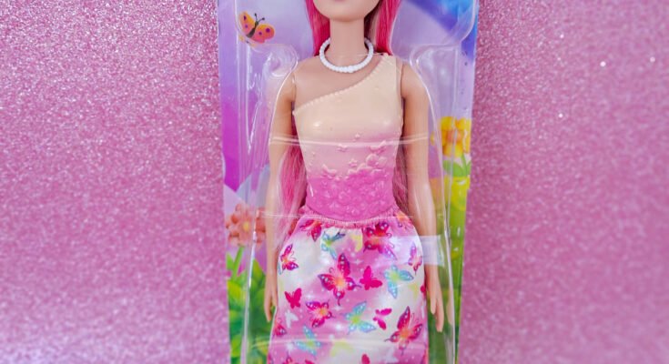 Royal Barbie Doll 2023