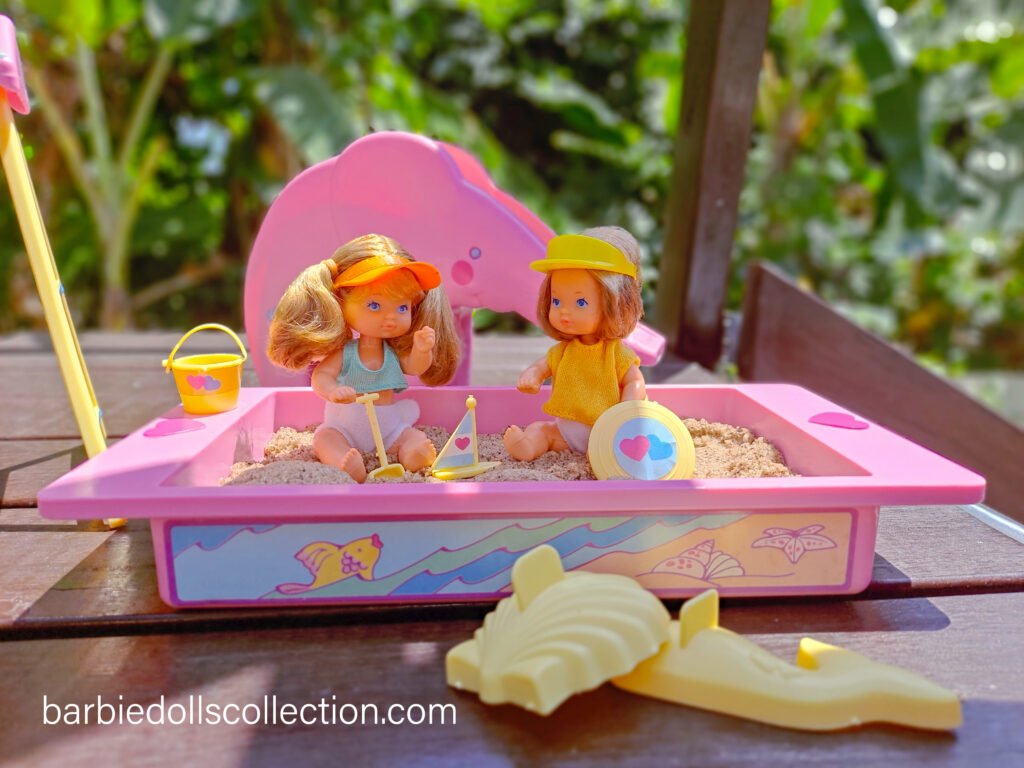 The Heart Family Sunshine Fun Playset