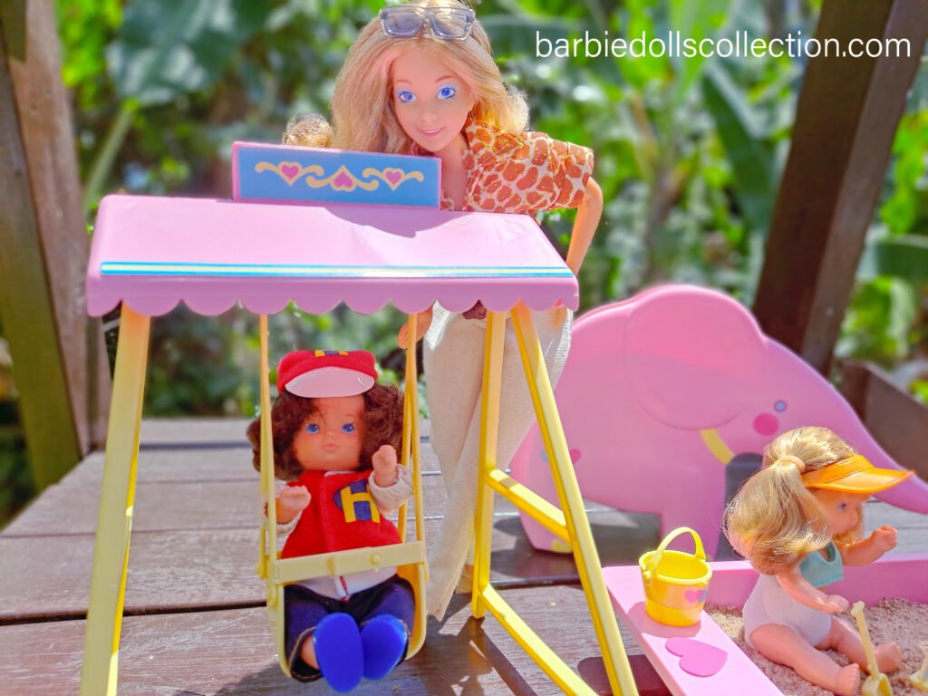 The Heart Family Sunshine Fun Playset