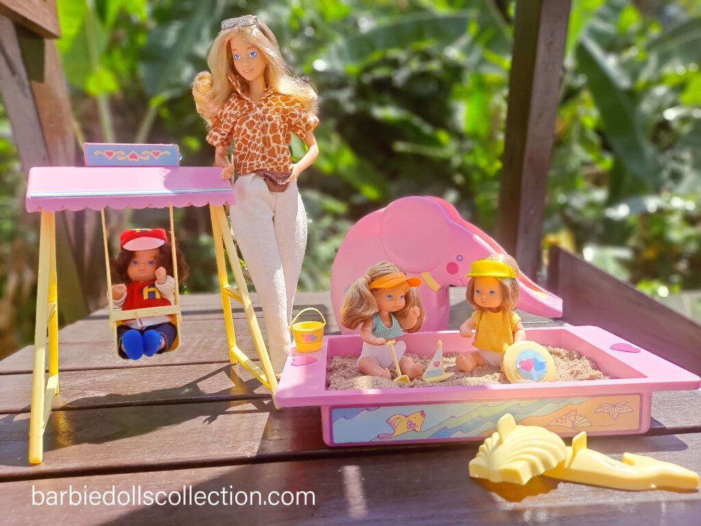 The Heart Family Sunshine Fun Playset