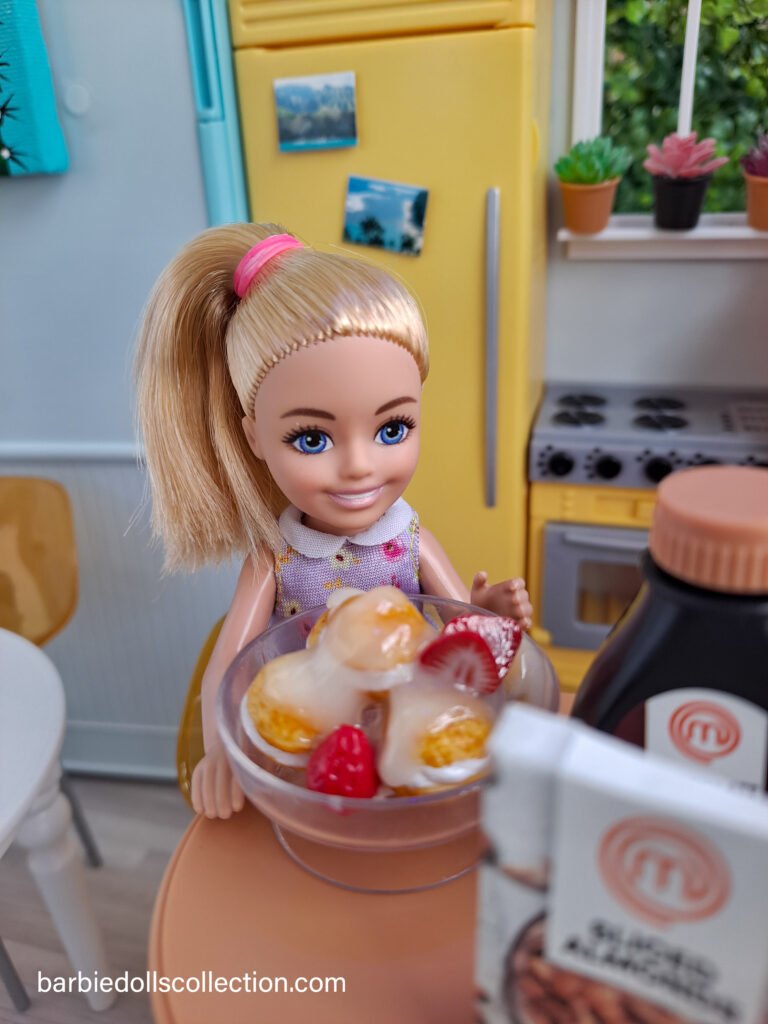 Zuru Mini Brands Create Masterchef Chocolate Profiteroles