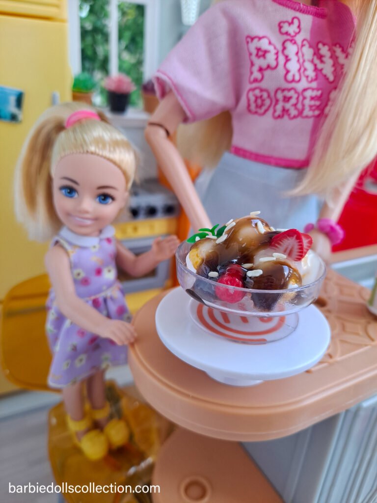 Zuru Mini Brands Create Masterchef Chocolate Profiteroles