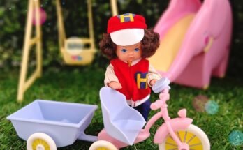 The Heart Family Baby Cousins Kenny and Tricycle