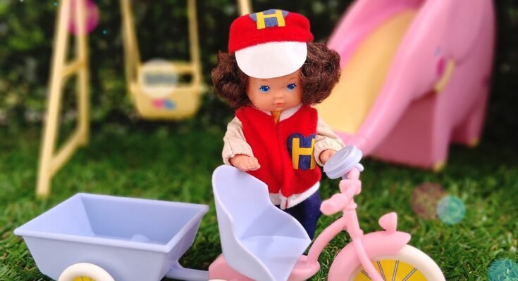 The Heart Family Baby Cousins Kenny and Tricycle