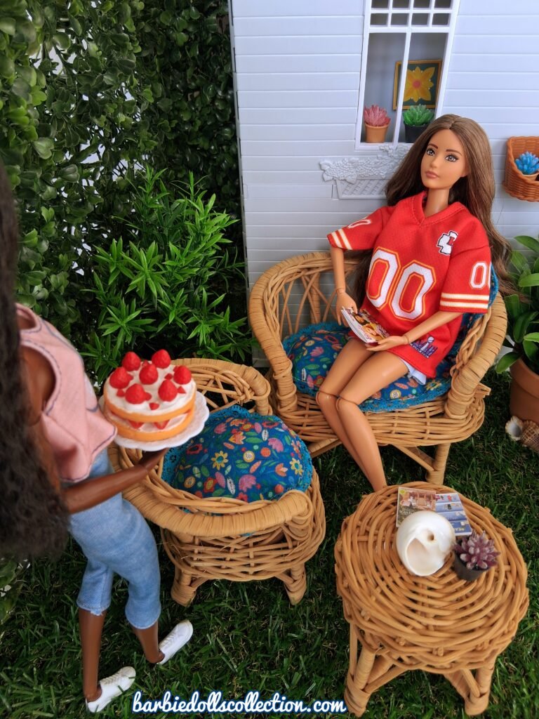 Barbie Spring Diorama: Backyard Fun with Friends