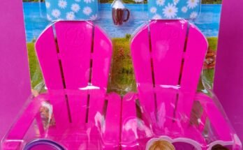 Barbie World Pink Chairs Playset