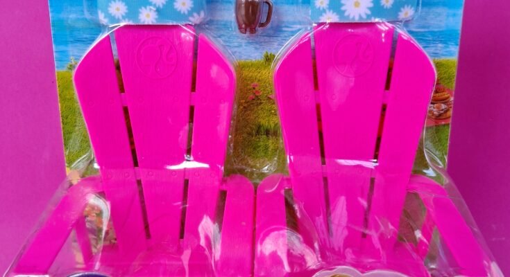 Barbie World Pink Chairs Playset