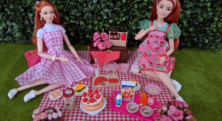 Barbie Summer Picnic Diorama featuring Barbie Basics Model 04 and Barbie Fashionistas #232 enjoying a Barbiecore brunch.