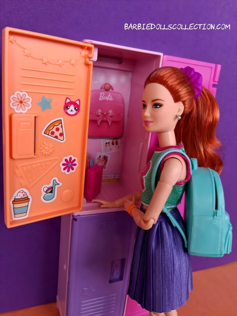 Barbie World School Locker Set 2026